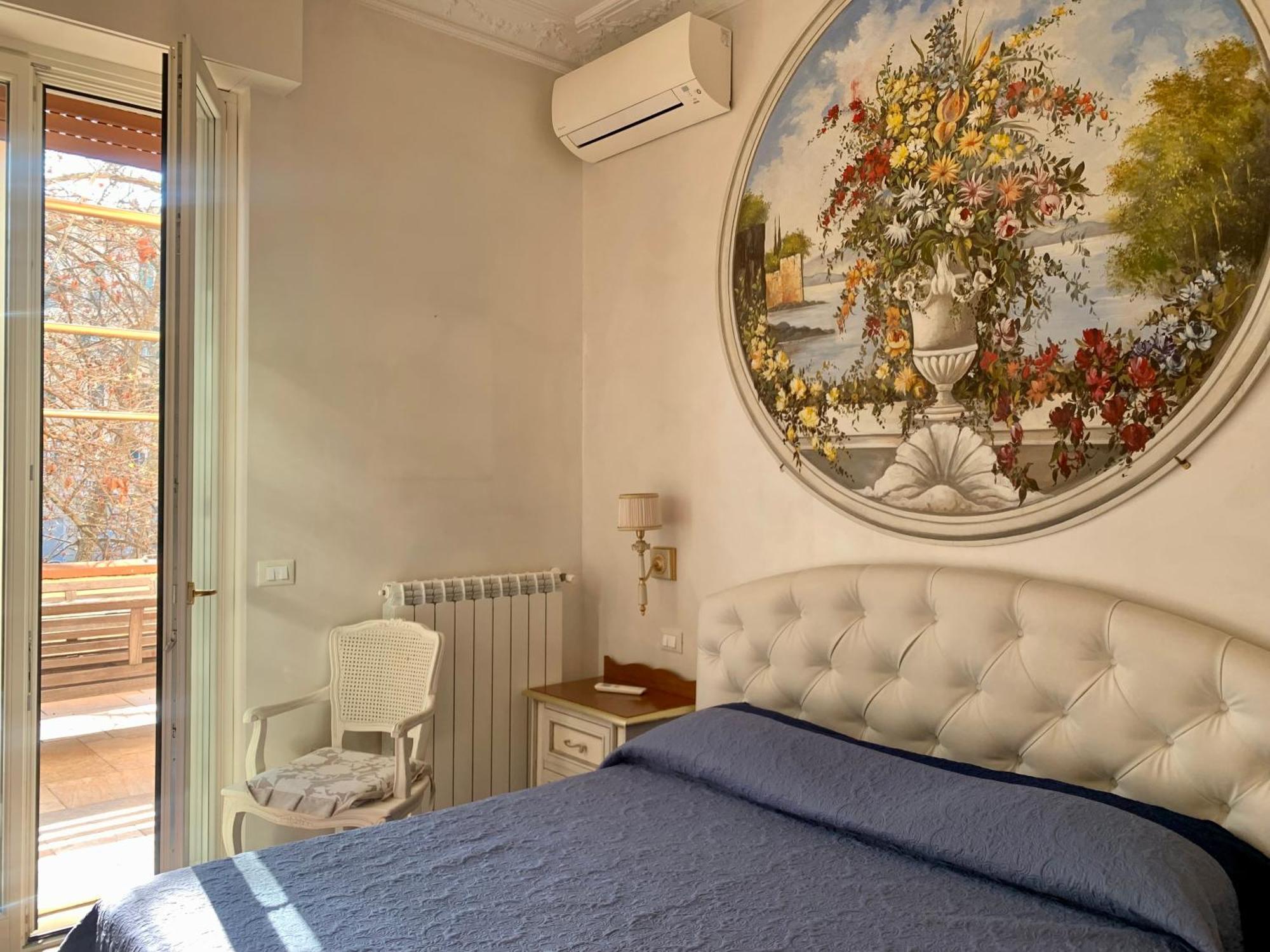 La Tua Casa Nel Centro Di Ostia Vila Exterior foto